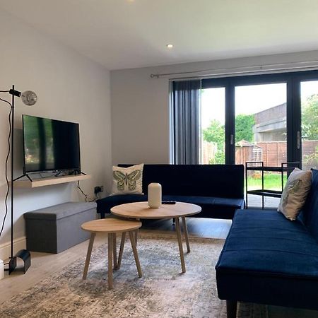 Wonderful 3 Bed Flat With Private Garden In Wimbledon - 1 The Queens Apartment London Exterior photo
